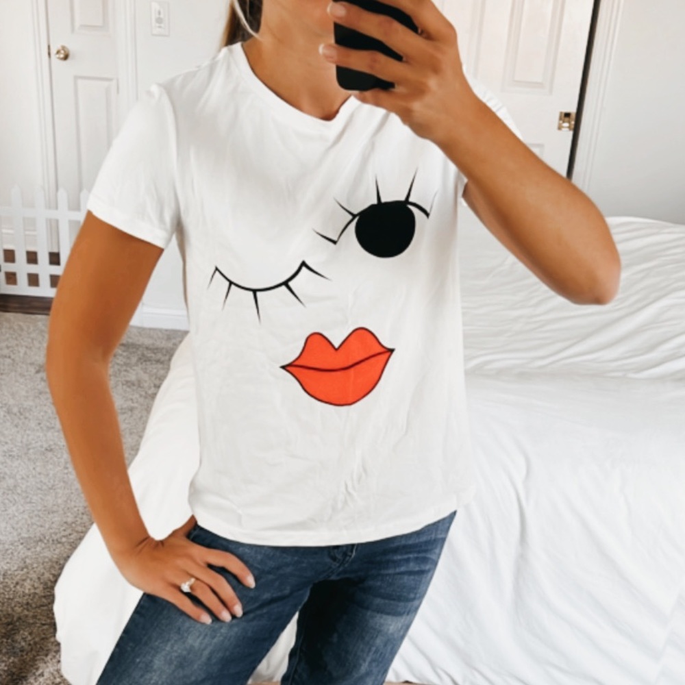 SHEIN Eyelashes and Lips T Shirt